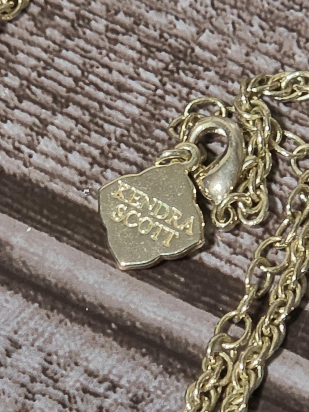 Kendra Scott Gold Rayne Necklace With Mother-of-Pearl Pendant - White/Gold - Picture 5 of 7